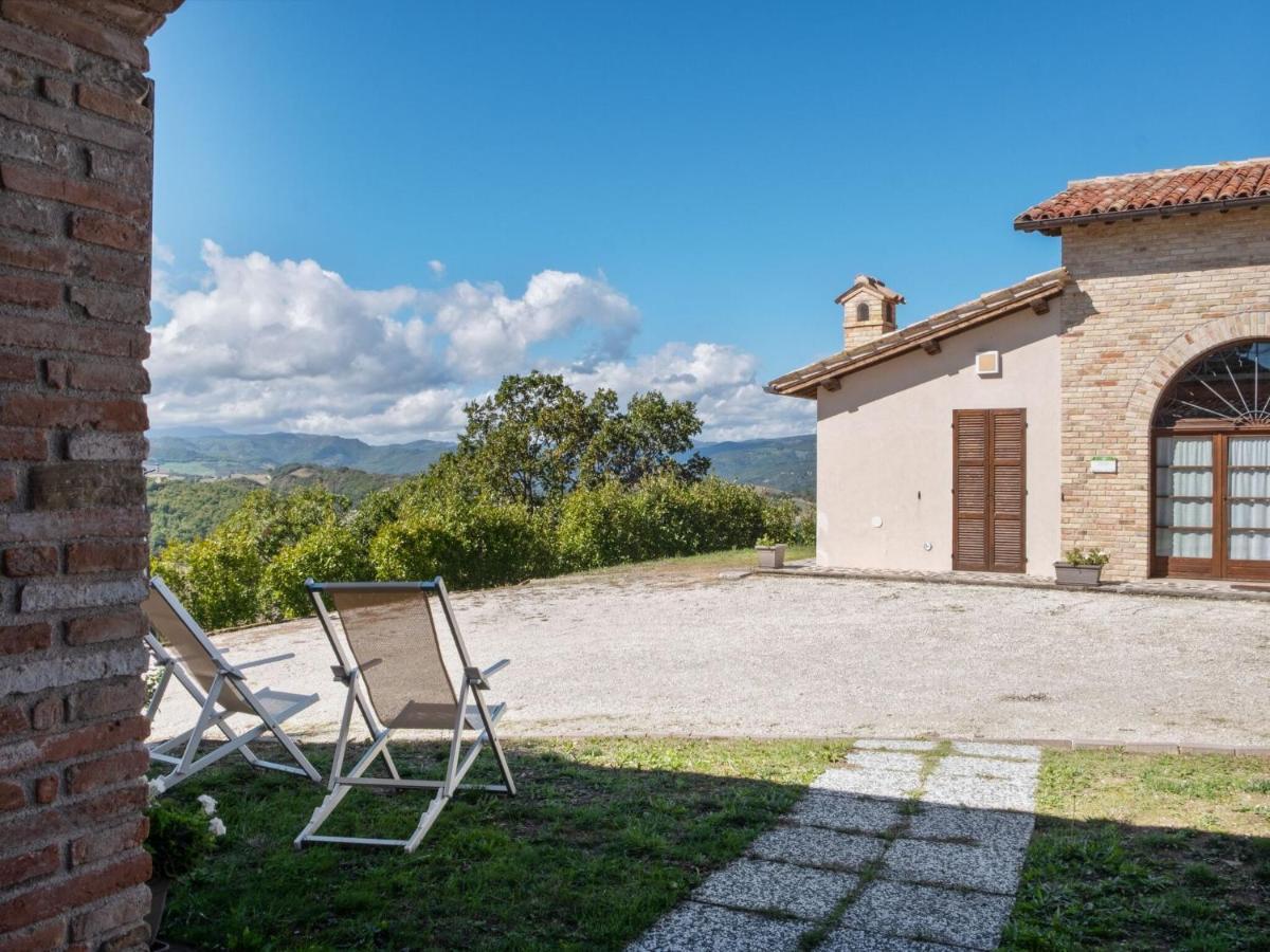Belvilla By Oyo Borgo Tre SantʼAngelo in Vado الغرفة الصورة
