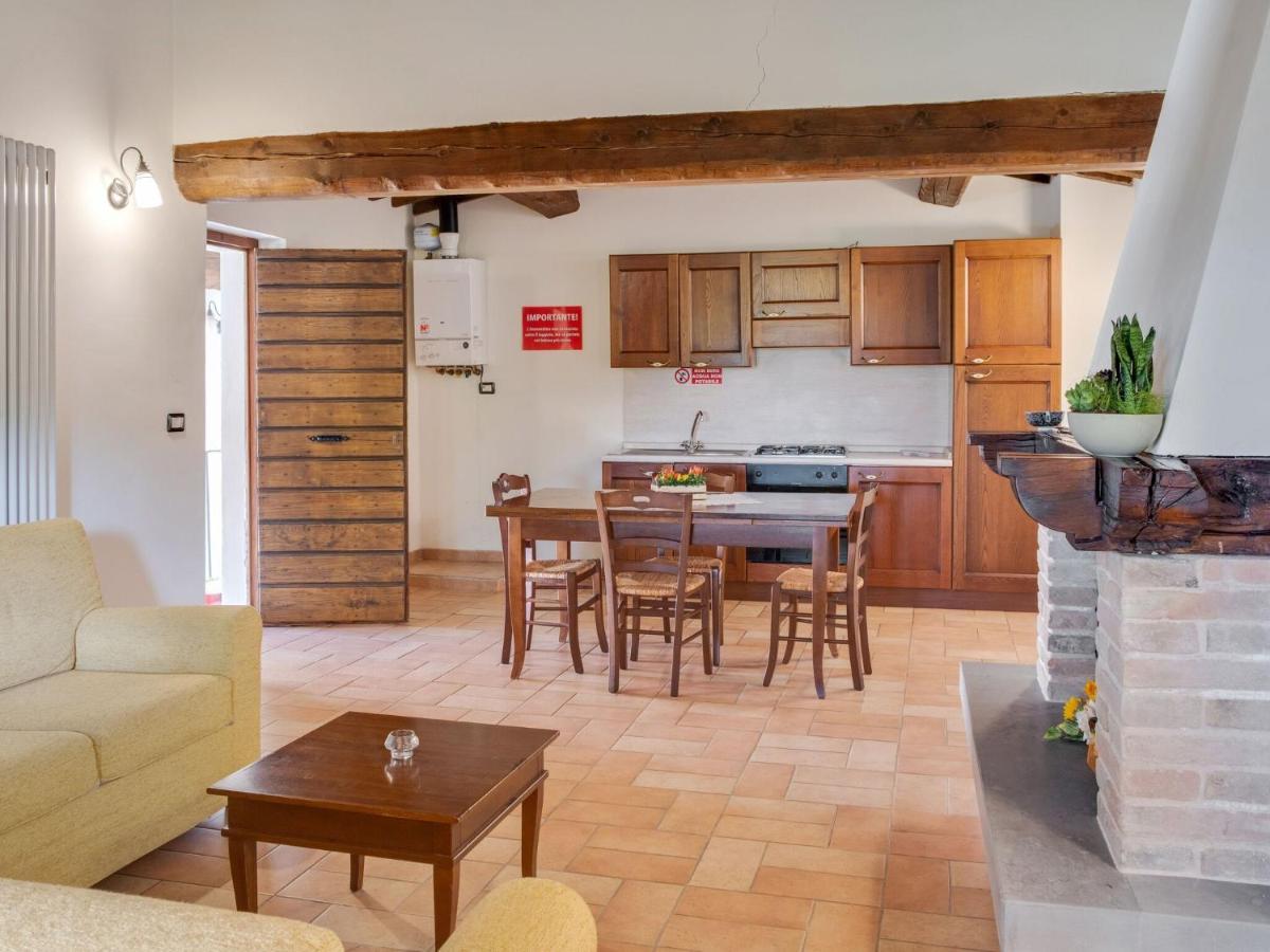 Belvilla By Oyo Borgo Tre SantʼAngelo in Vado الغرفة الصورة